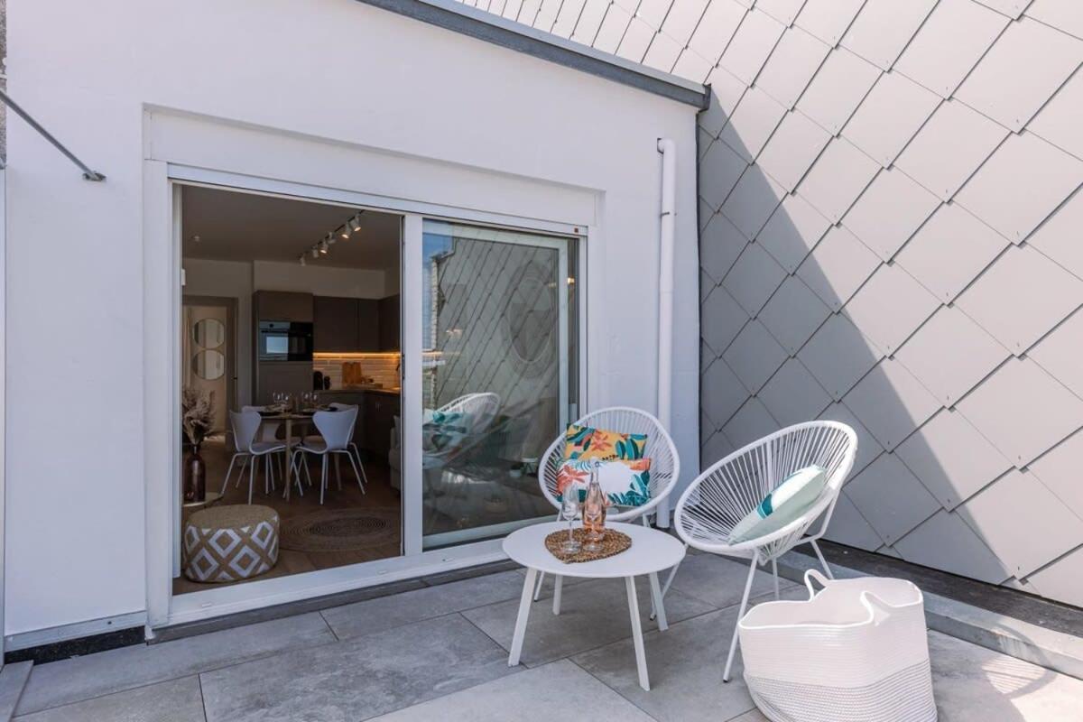 Huswell - Stunning Seafront Apartment Кнокке-Хейст Экстерьер фото