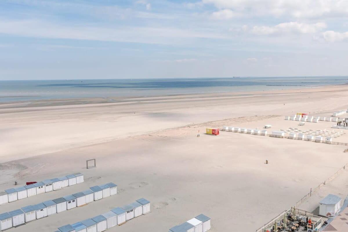 Huswell - Stunning Seafront Apartment Кнокке-Хейст Экстерьер фото